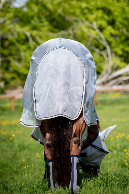Abverkauf!!! Horseware Rambo Protector Fliegendecke silver/ navy Plus Halsteil