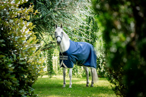 Abverkauf!!! Horseware Amigo ® Bravo 1200D Weidedecke 100g Navy /Titanium T Verschluss