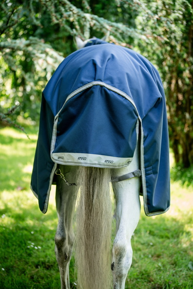 Abverkauf!!! Horseware Amigo ® Bravo 1200D Weidedecke 100g Navy /Titanium T Verschluss
