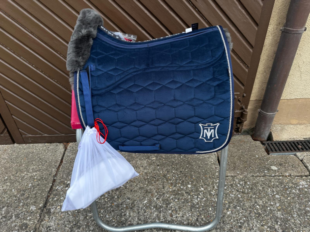Mattes Schabracke Correction Dressur navy Samt L blau Sofort lieferbar!