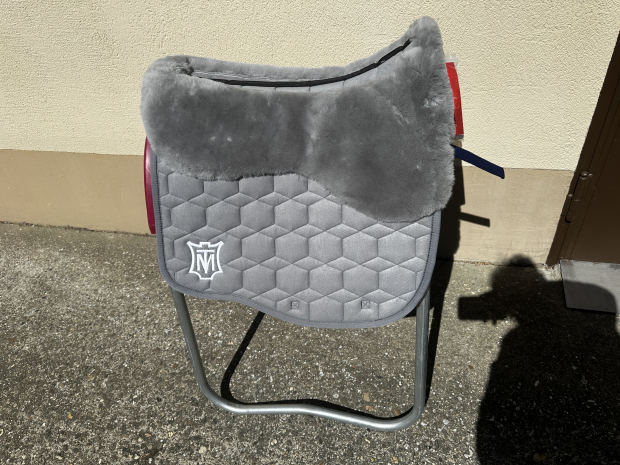 Mattes Eurofit Schabracke Dressur EWWA L Lammfell Glanz Steppstoff navy