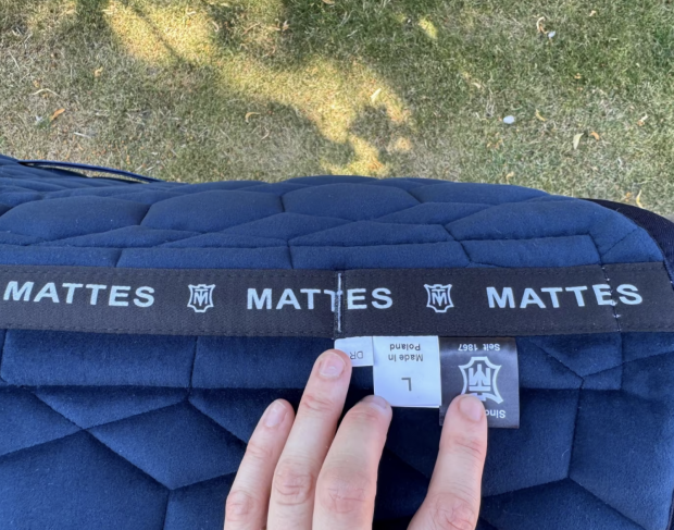 Mattes Schabracke Dressur L Lammfell Samt blau