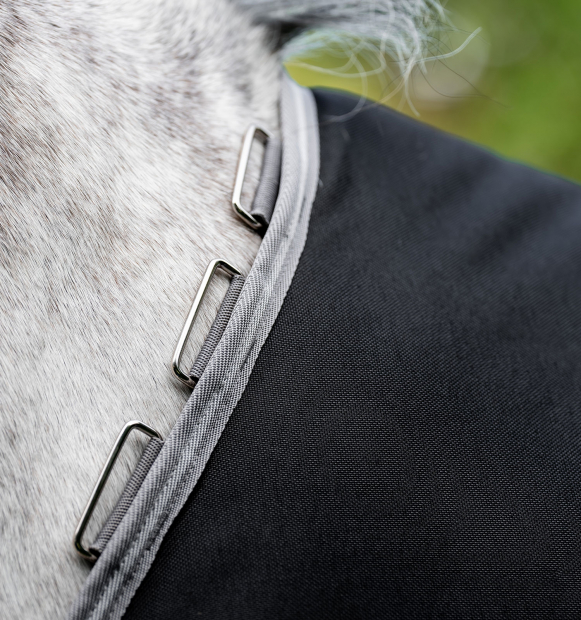 Horseware Amigo® Bravo 12 Plus Turnout (100g Light) Black /Titanium