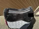 Mattes Eurofit Schabracke Dressur L Lammfell Glanz Steppstoff schwarz Fellrand vorne Sofort lieferbar!