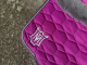 Mattes Eurofit Schabracke Dressur L Lammfell Glanz Steppstoff Fuchsia sofort lieferbar!