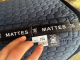 Mattes Schabracke Dressur L Lammfell Steppstoff blau